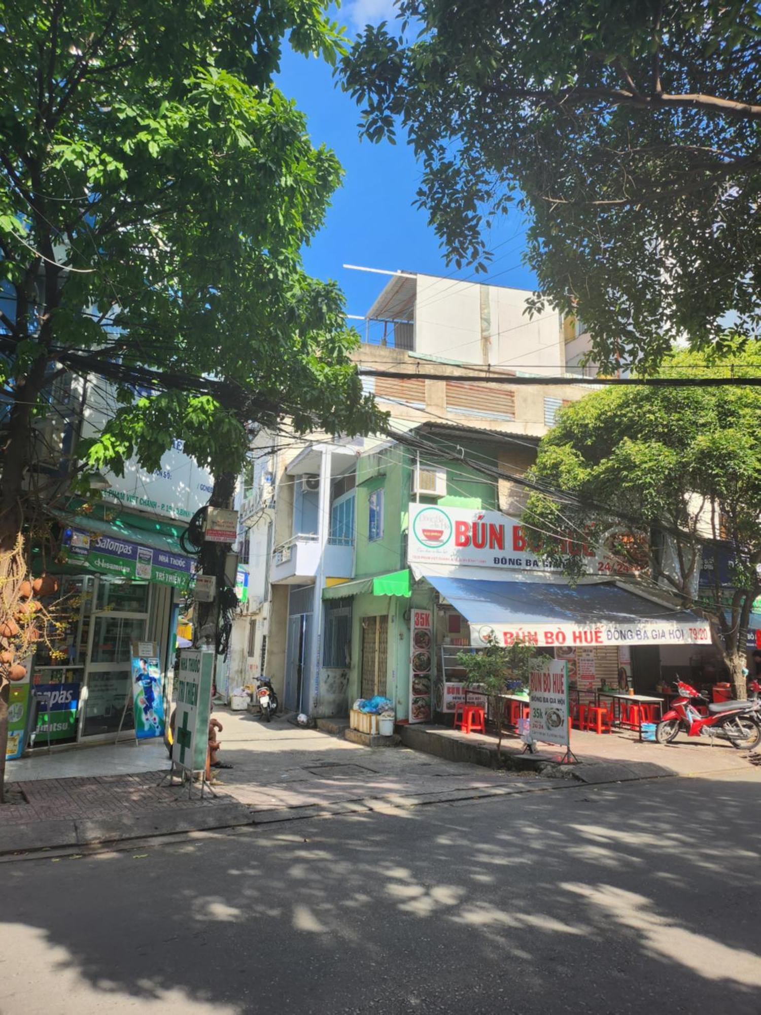 Ostello Half Coffee N Dorm Thành Pho Ho Chí Minh Esterno foto